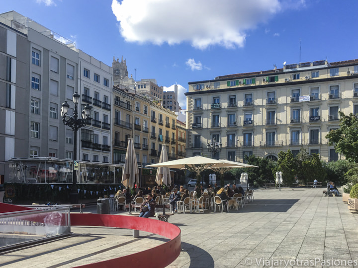 Vista de la Plaza de Pedro Zerolo en el barrio de Chueca, en el centro de Madrid
