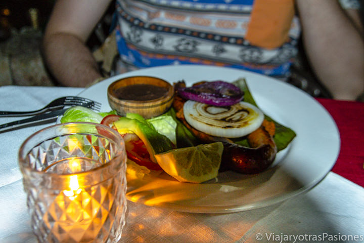 Deliciosa cena en el Atrio del Mayab en Valladolid, México