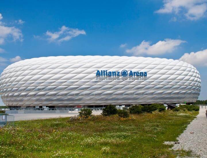 Panorama del famoso estadio del Bayern Múnich, Alemania