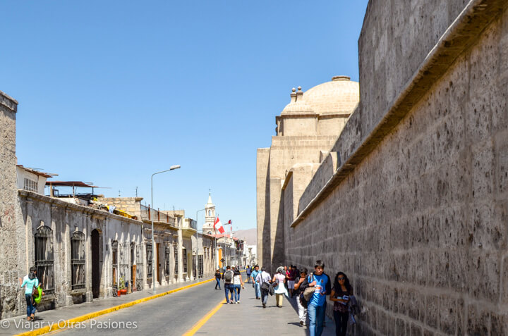 Panorama de la Calle del Monasterio de Santa Catalina en Arequipa