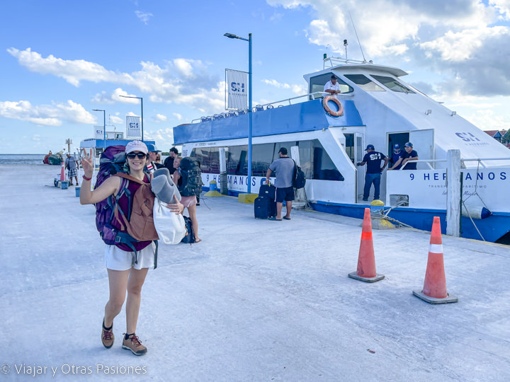 Llegada al puerto de la isla Holbox en México