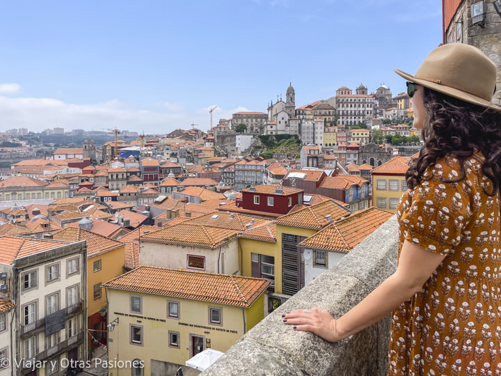Vista desde el mirador de Rua das Aldas en Oporto, Portugal