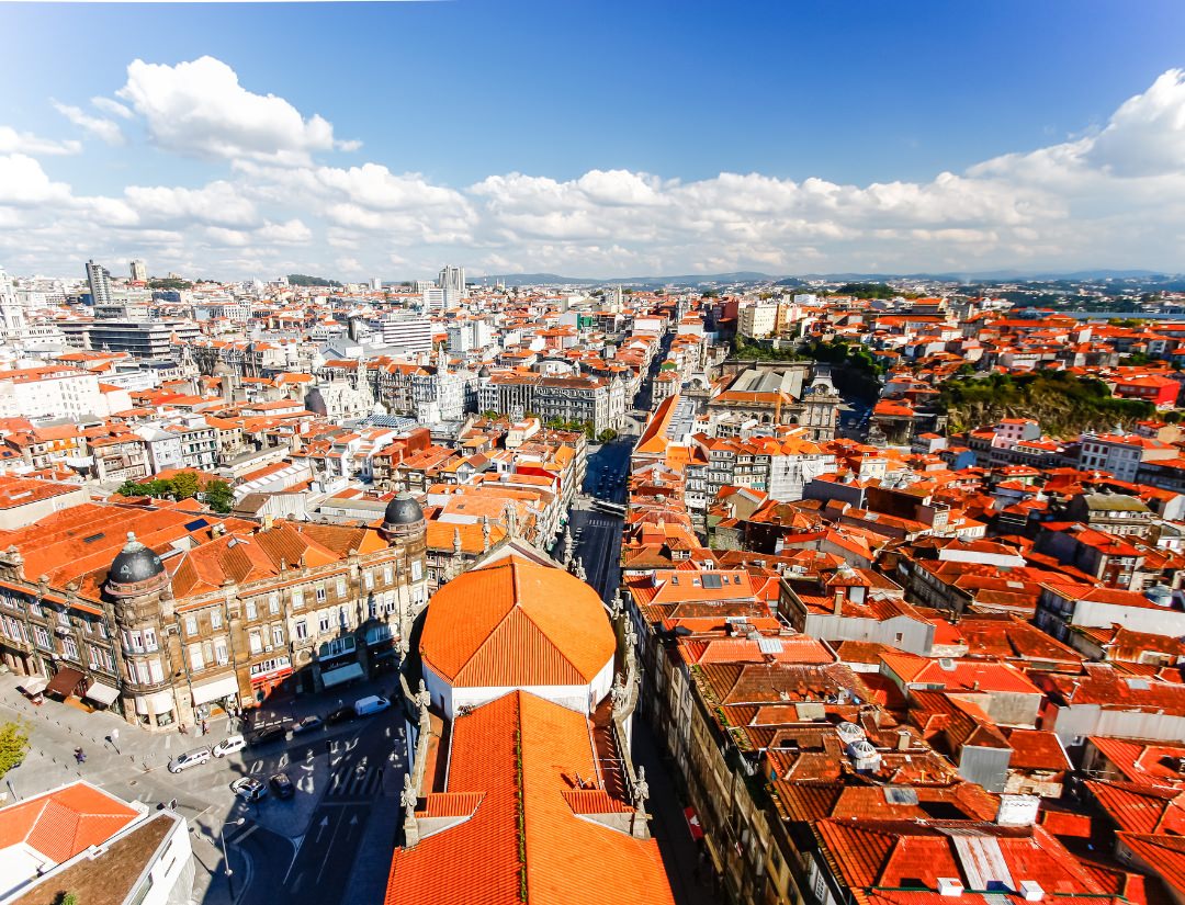 Espectacular panorámica desde la Torre de los Clérigos de Oporto, Portugal