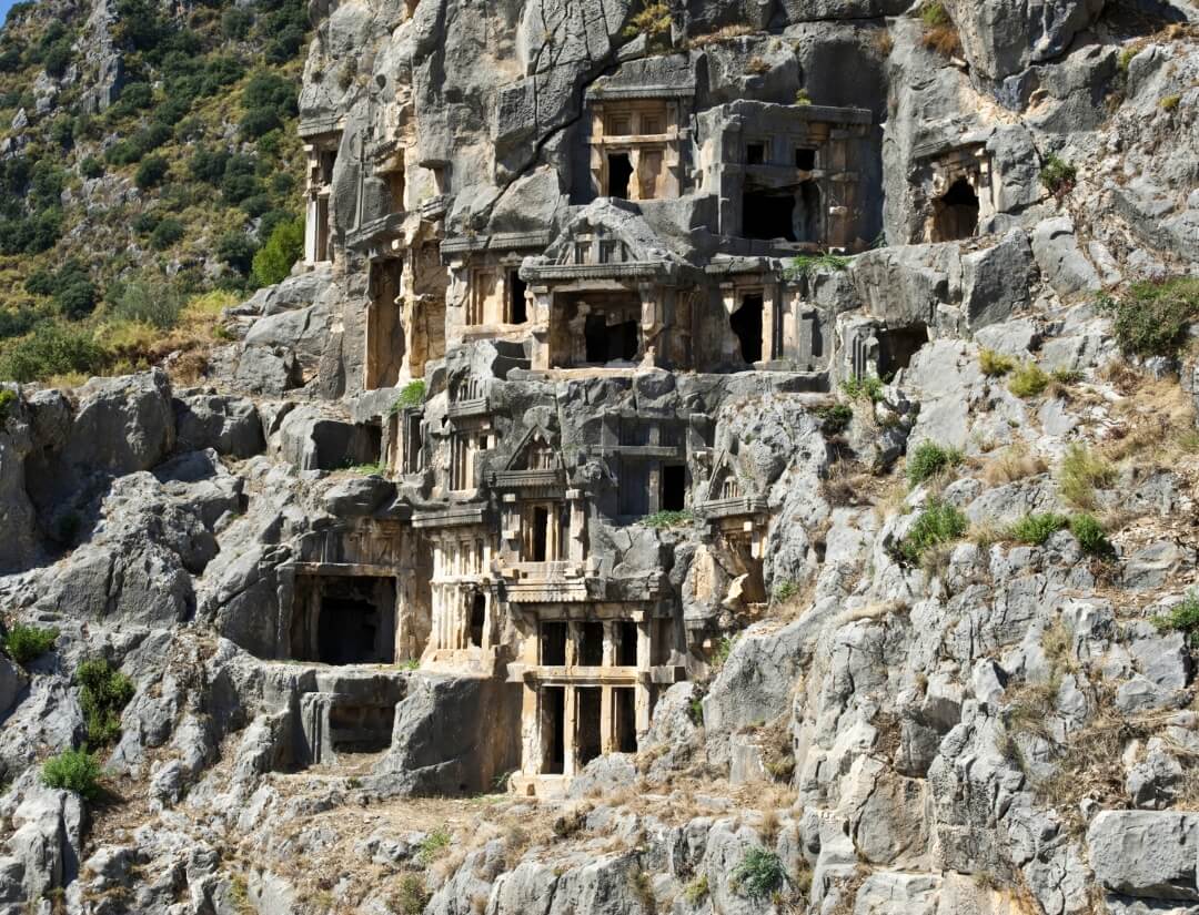 Impresionantes tumbas licias de Myra, en Turquía